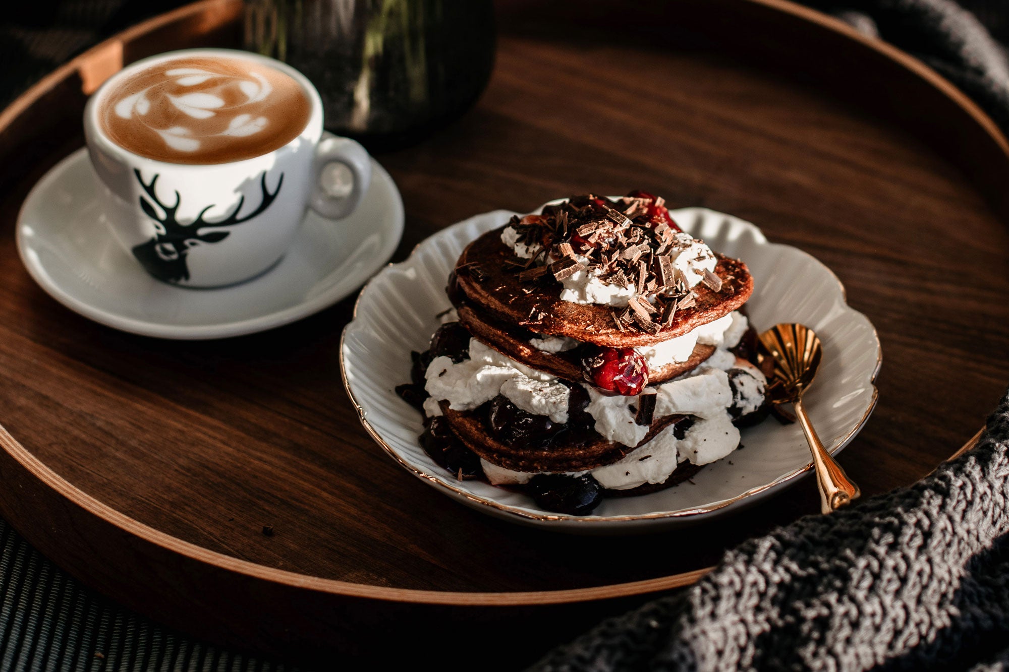 Pancakes im Black Forest Style